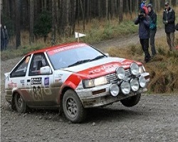 TOYOTA COROLLA AE86